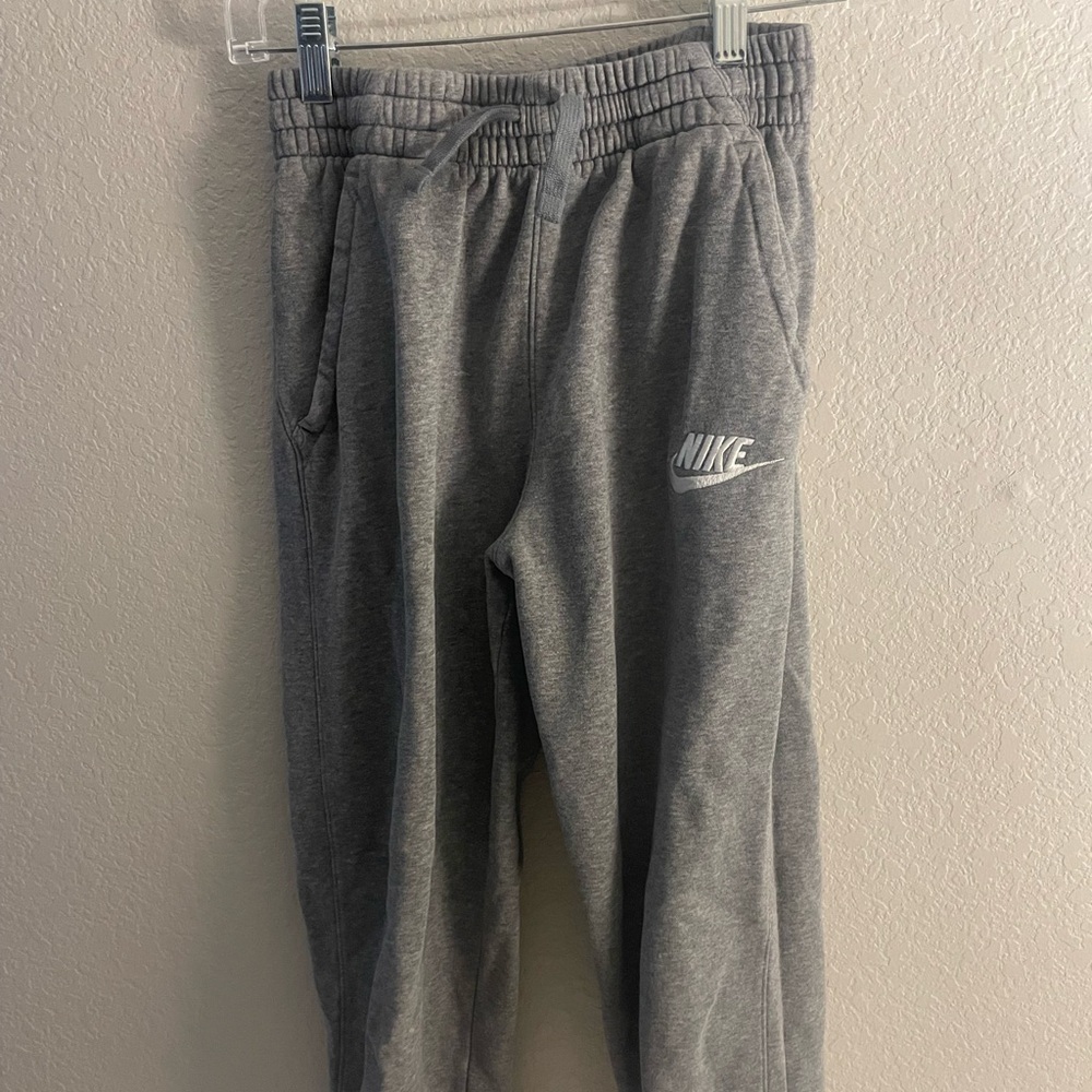 Youth xl Nike sweats